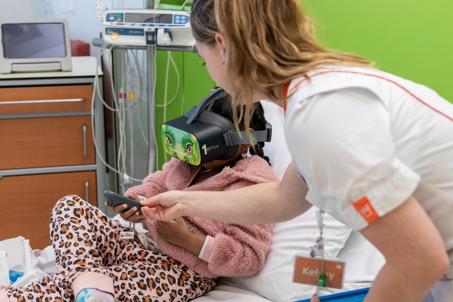 Patients at the Radboudumc Amalia Children's Hospital use VR headsets for relaxation, entertainment, meditation, and hypnosis. The use of VR in a health care setting helps children to feel more at ease, reducing the fear of hospitals and medical interventions.