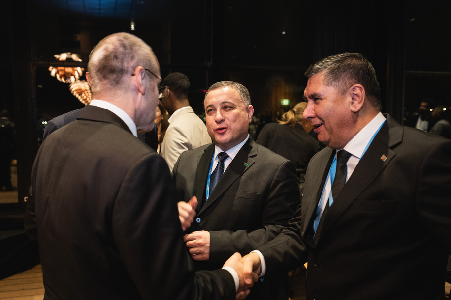 Opening reception of the 74 th session of the Regional Committee, hosted by the Ministry of Interior and Health of Denmark, held at the Royal Danish Opera House in Copenhagen, Denmark. Pictured here: WHO Regional Director for Europe Dr Hans Kluge engaged with participants during the reception.