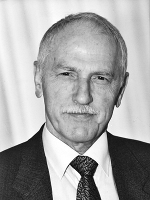 Portrait of former Regional Director Dr Jo Asvall