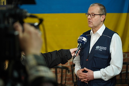 On the occasion of World Health Day, WHO/Europe held a press briefing on the health situation in Ukraine and WHO’s support to the Ukrainian health system while standing in solidarity with the country’s health workers. The press briefing took place at the Ukraine Media Center in L’viv.