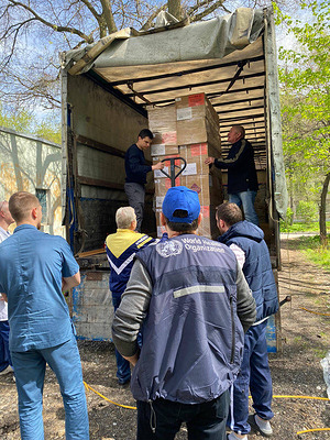On the 30th of April, WHO delivered vital medical and emergency supplies to Zaporizhzhia, to assist evacuees from Mariupol.